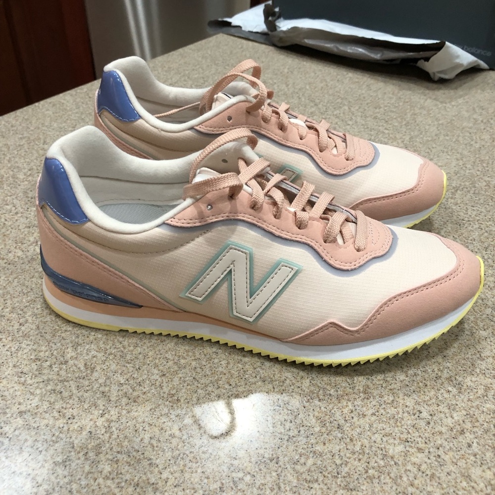 New/never worn. New Balance Sola Sleek women’s shoe. Size 8. NWOT